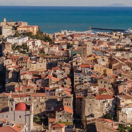 Torrione San Giovanni II Террачина Экстерьер фото
