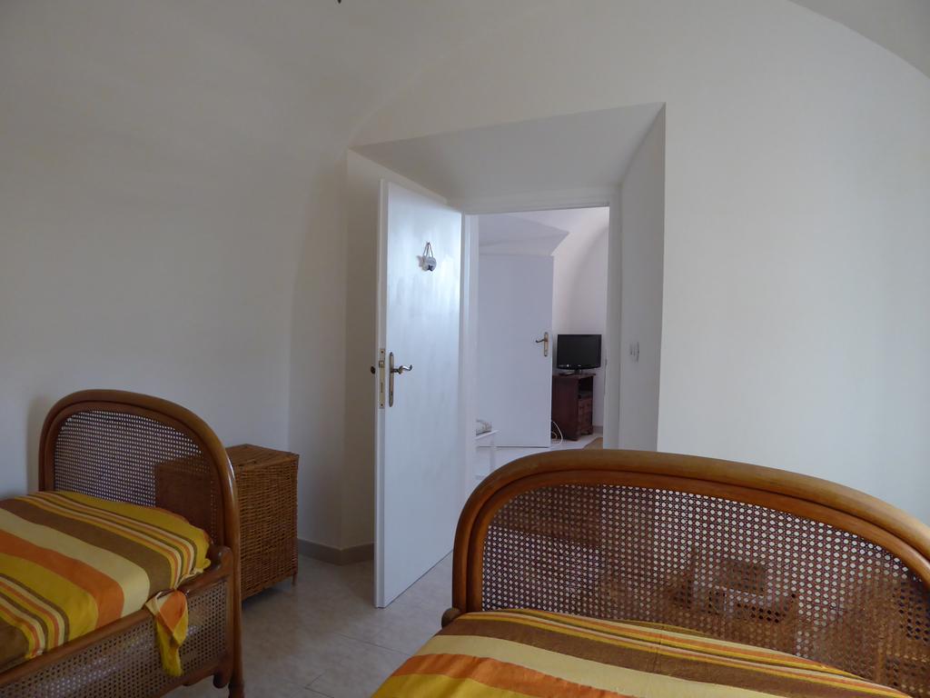 Torrione San Giovanni II Террачина Экстерьер фото