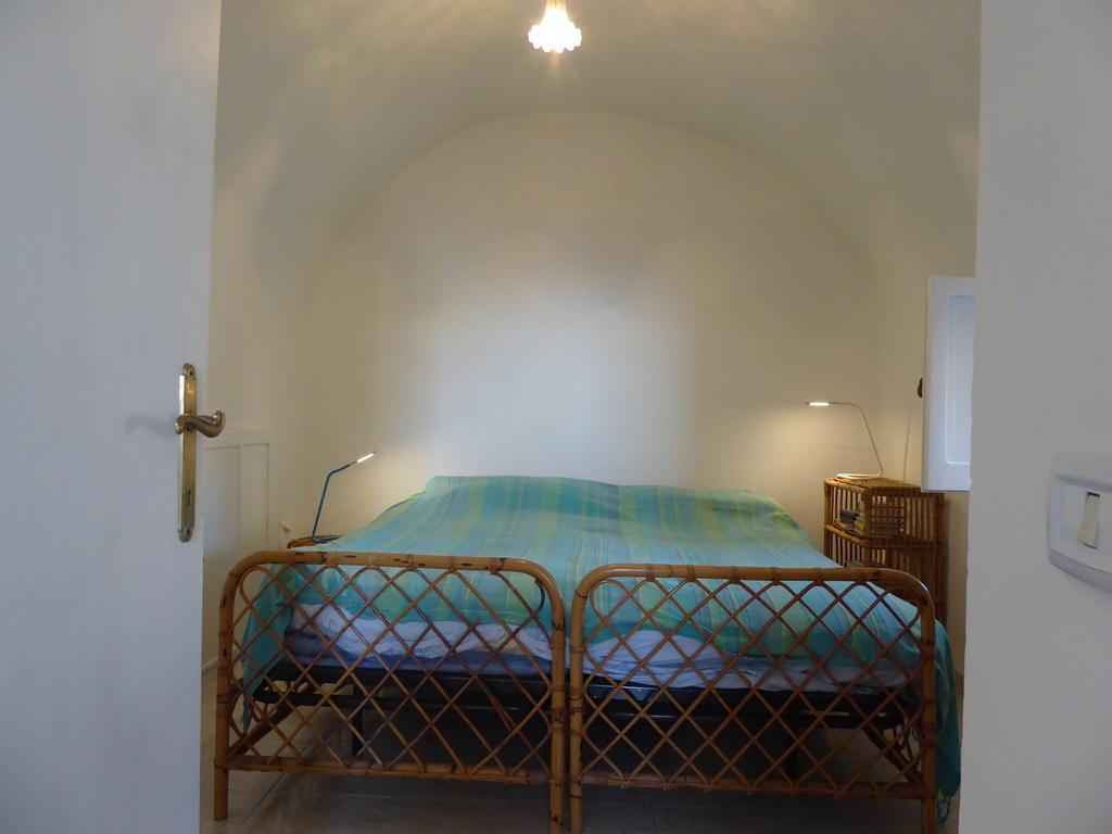 Torrione San Giovanni II Террачина Экстерьер фото